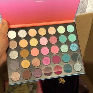 Morphe palette